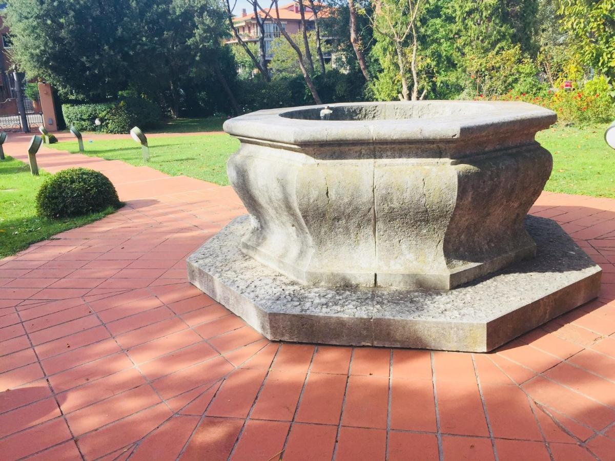 Opera Deluxe Panzió Ravenna Kültér fotó