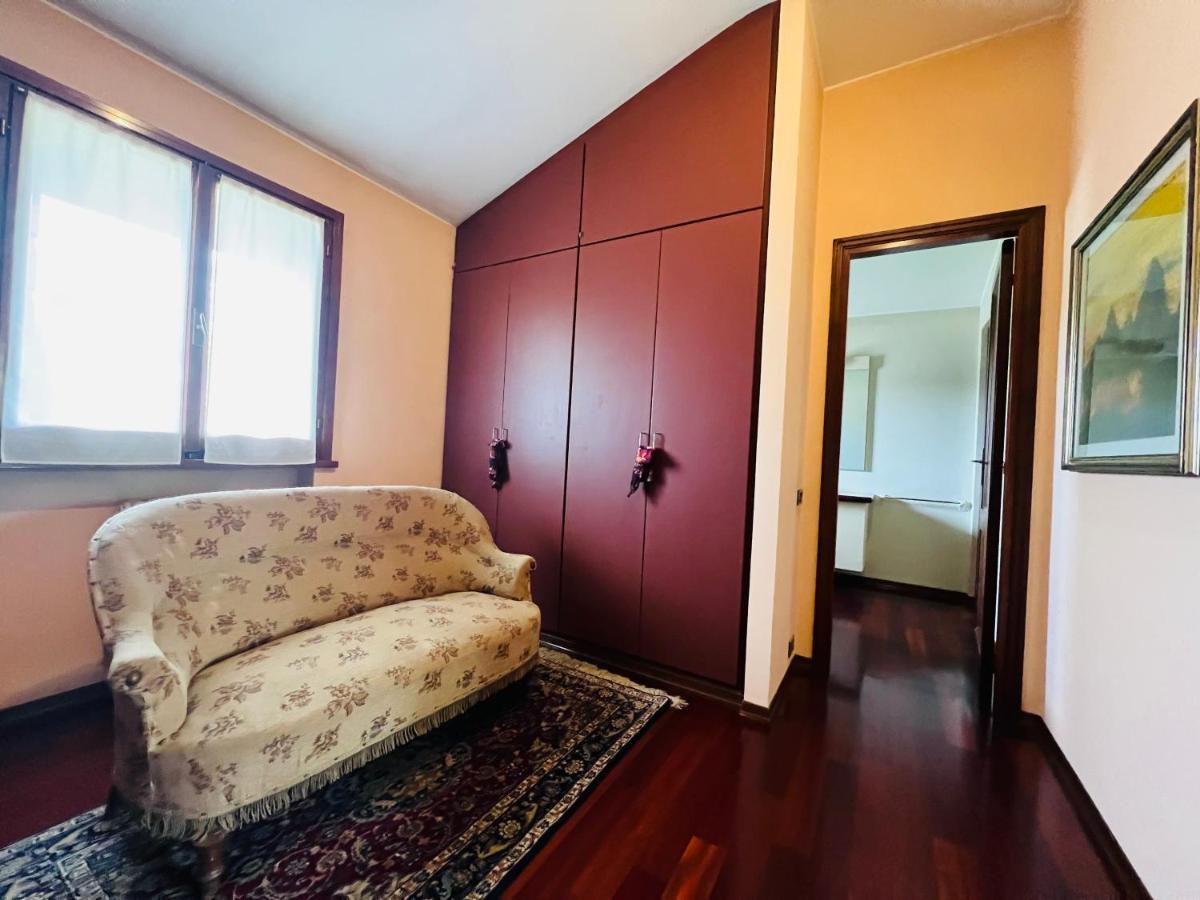 Opera Deluxe Panzió Ravenna Kültér fotó